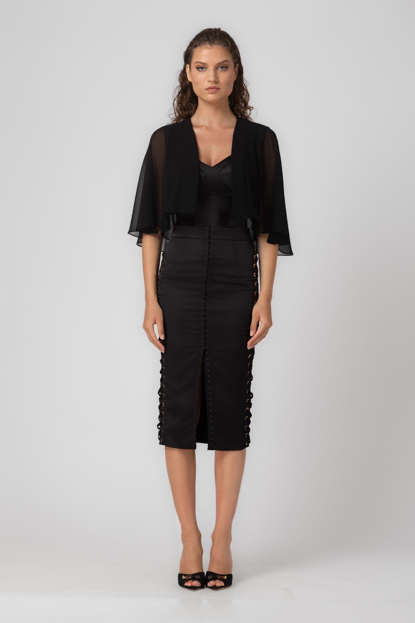 Veil Cape Black