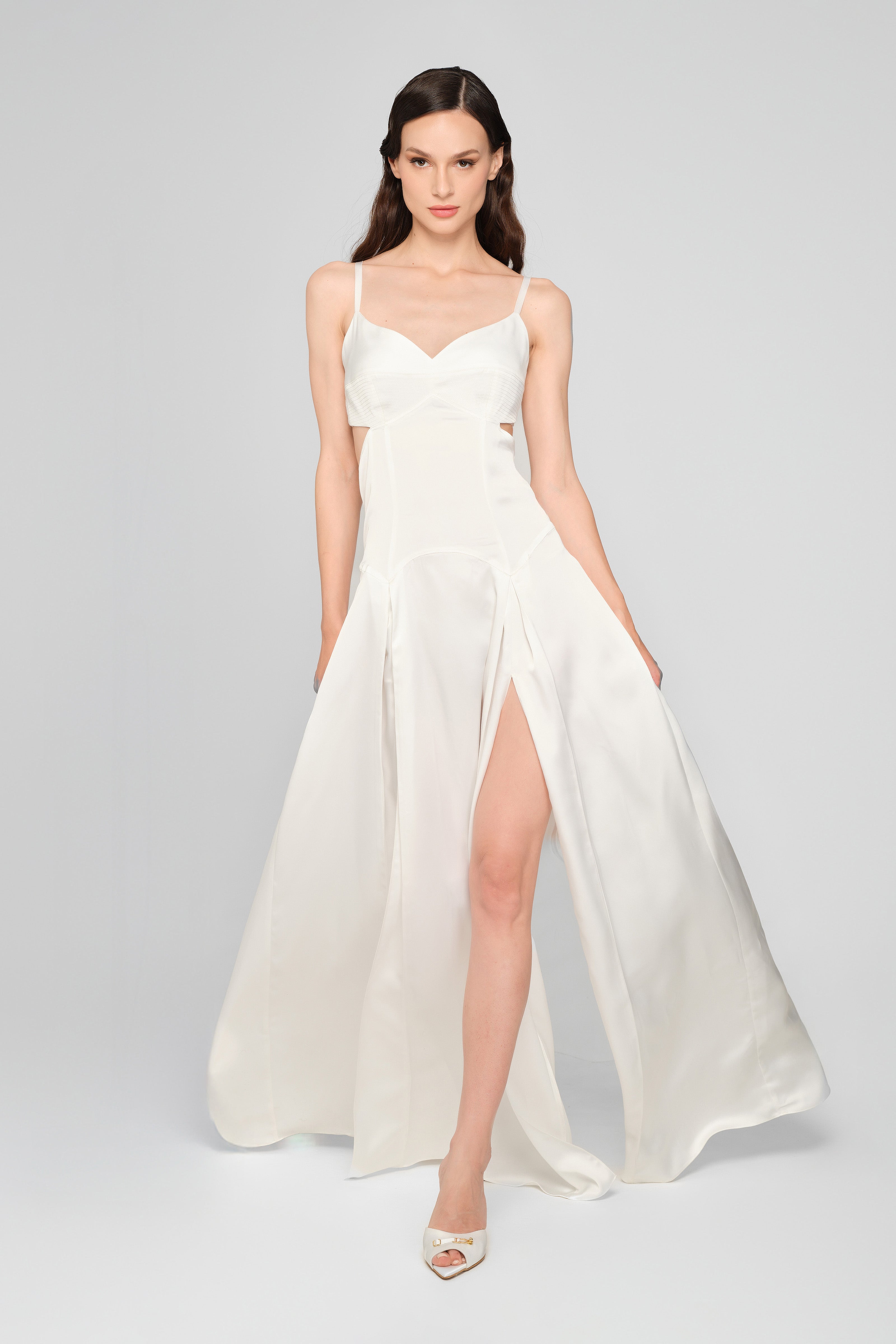 Rochie alba lunga din satin Escapade