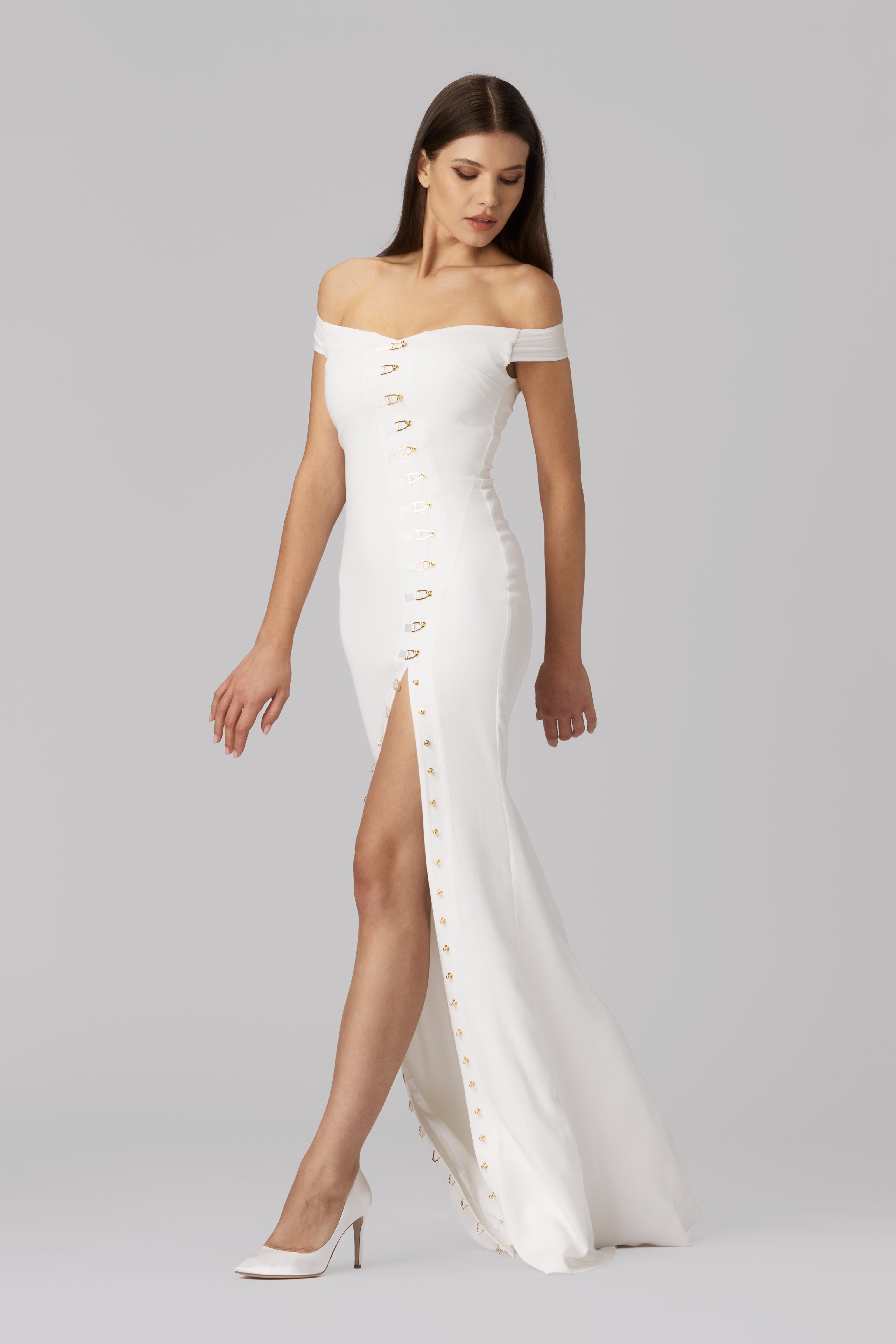 Rochie alba lunga cu decolteu Ivy
