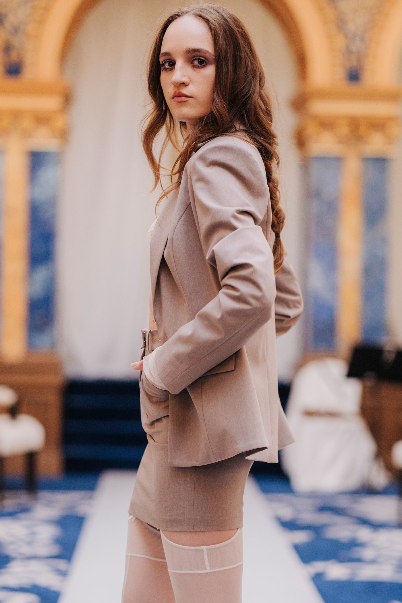 Fusta bej mini din lana Formal